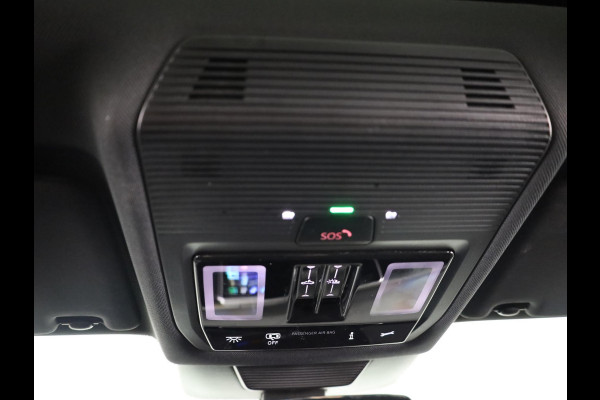 Volkswagen Tiguan 1.5 eHybrid R-Line Edition 204PK PHEV | Verlengde garantie | Panorama dak | Trekhaak | Black Style | Matrix koplampen |  Assistance pakket plus |