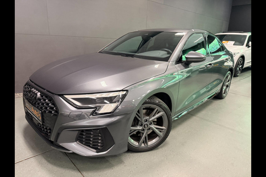 Audi A3 Limousine 35 TFSI 2X S-LINE BLACK-LINE V-COCKPIT/NAVI/DAB/CARPLAY/ECC/PDC/CRUISE///