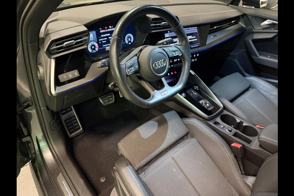 Audi A3 Limousine 35 TFSI 2X S-LINE BLACK-LINE V-COCKPIT/NAVI/DAB/CARPLAY/ECC/PDC/CRUISE///