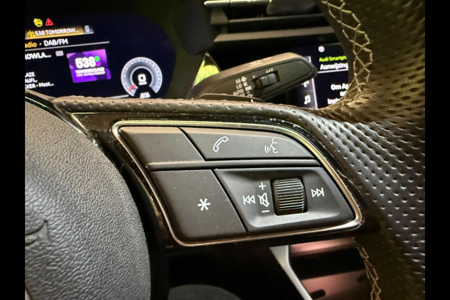 Audi A3 Limousine 35 TFSI 2X S-LINE BLACK-LINE V-COCKPIT/NAVI/DAB/CARPLAY/ECC/PDC/CRUISE///