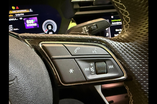 Audi A3 Limousine 35 TFSI 2X S-LINE BLACK-LINE V-COCKPIT/NAVI/DAB/CARPLAY/ECC/PDC/CRUISE///