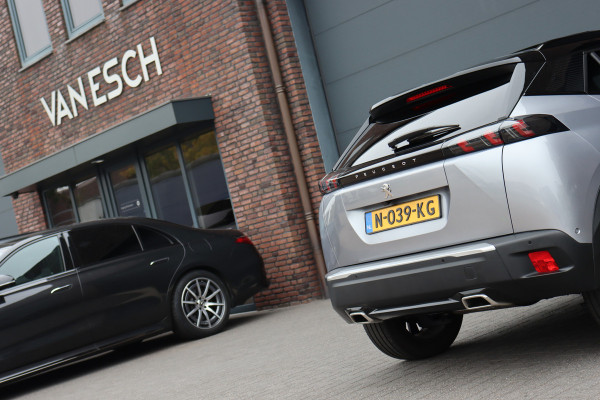 Peugeot 2008 1.2 PureTech GT Pack Aut8 | Adpatieve Cruise Control | Panoramadak | Focal Sound System | Sfeerverlichting | Camera | Keyless Go | 3D-Display | Stoelverwarming | Full Led |