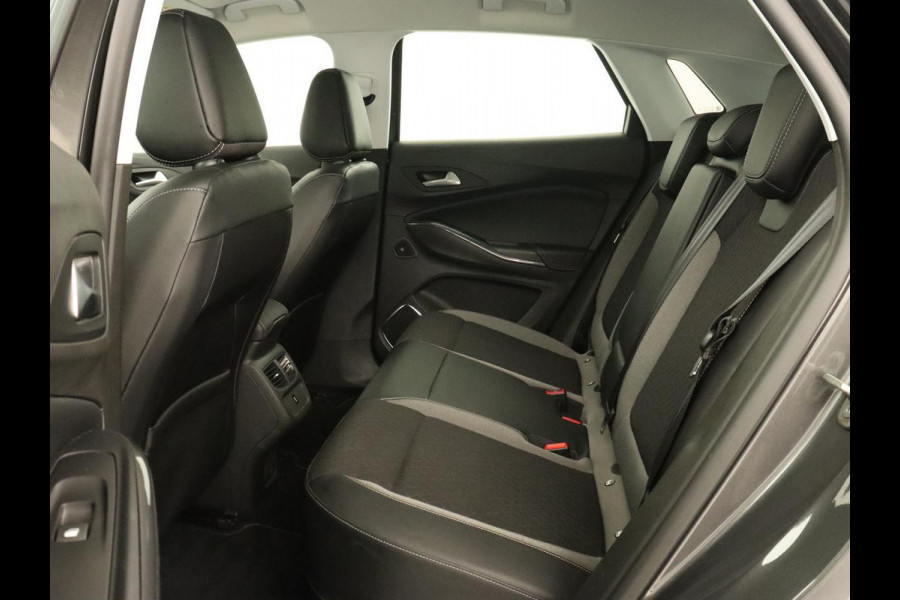 Opel Grandland X 1.6 Turbo Hybrid4 Business Elegance | Trekhaak | Stoelverwarming | Keyless | 360 Camera | Half leder | Carplay | Navigatie | PHEV | Plug In