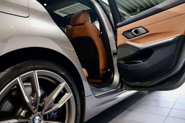 BMW 3-serie M340i xDrive High Ex NL|1e eig|Opendk|Hud