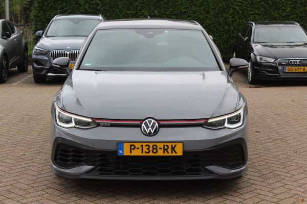 Volkswagen Golf 2.0 TSI GTI Clubsport 45 Jahre Edition / Verlengde Garantie / Akrapovic / Trekhaak / Camera / Harman Kardon / Keyless / 19'' / Apple CarPlay / Matrix LED / Dodehoek / Stuur+Stoelverwarming / ACC