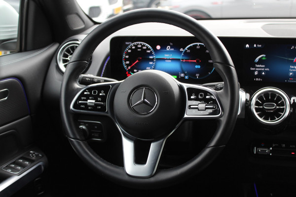 Mercedes-Benz EQB 250+ Luxury Line 71 kWh / Camera / Apple CarPlay / Half leder / Keyless / 18'' / Navigatie / DAB / Dodehoek / Cruise Control