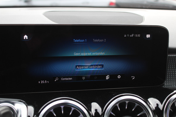 Mercedes-Benz EQB 250+ Luxury Line 71 kWh / Camera / Apple CarPlay / Half leder / Keyless / 18'' / Navigatie / DAB / Dodehoek / Cruise Control