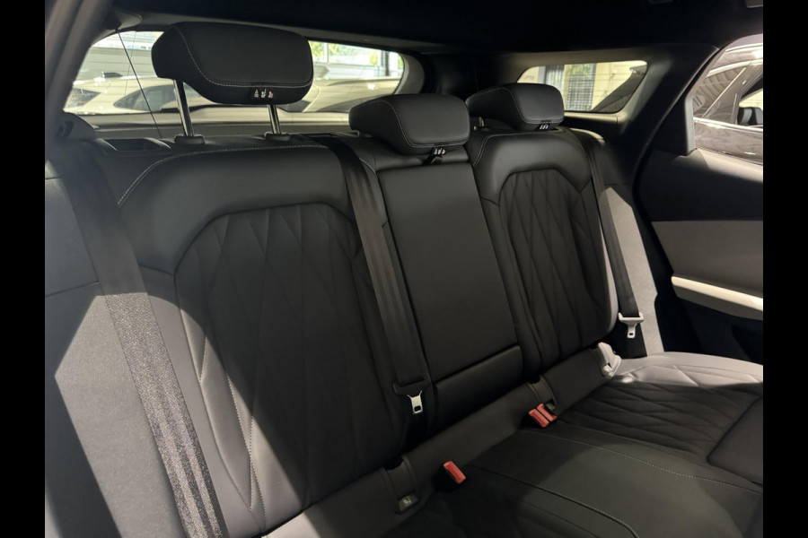 Ford Explorer Premium Extended Range RWD 77 kWh Ford Voorraad  | Panoramadak | 21 inch lichtmetalen | Driver Assistance Pack
