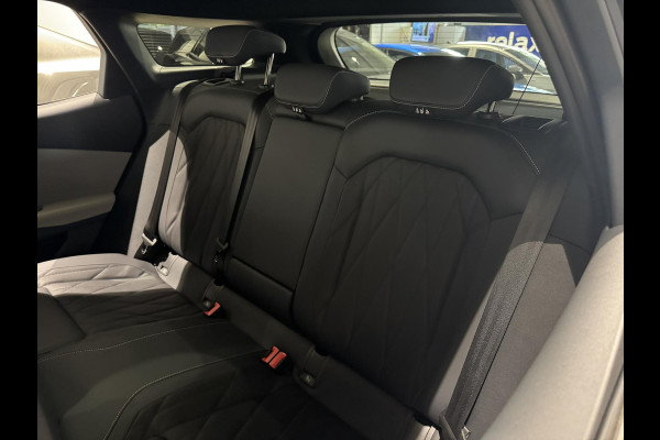 Ford Explorer Premium Extended Range RWD 77 kWh Ford Voorraad  | Panoramadak | 21 inch lichtmetalen | Driver Assistance Pack