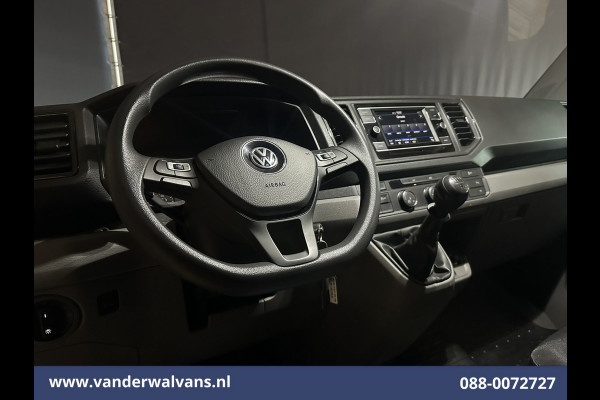 Volkswagen Crafter 2.0 TDI 140 pk L3H3 L2H2 Euro6 Airco | Camera | Cruisecontrol | Apple Carplay Android Auto, Chauffeursstoel, Parkeersensoren, Bijrijdersbank, 3000kg Trekvermogen, zilver Volkswagen Crafter 2.0 TDI 140 pk L3H3 L2H2 Euro6 Airco | Camera | Cruisecontrol | Apple Carplay Android Auto, Chauffeursstoel, Parkeersensoren, Bijrijdersbank, 3000kg Trekvermogen, zilver