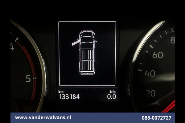 Volkswagen Crafter 2.0 TDI 140 pk L3H3 L2H2 Euro6 Airco | Camera | Cruisecontrol | Apple Carplay Android Auto, Chauffeursstoel, Parkeersensoren, Bijrijdersbank, 3000kg Trekvermogen, zilver Volkswagen Crafter 2.0 TDI 140 pk L3H3 L2H2 Euro6 Airco | Camera | Cruisecontrol | Apple Carplay Android Auto, Chauffeursstoel, Parkeersensoren, Bijrijdersbank, 3000kg Trekvermogen, zilver