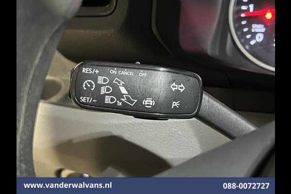 Volkswagen Crafter 2.0 TDI 140pk L3H3 L2H2 Euro6 Airco | 3000kg Trekhaak | Navigatie | Apple Carplay Android Auto, Cruisecontrol, Parkeersensoren, Bijrijdersbank