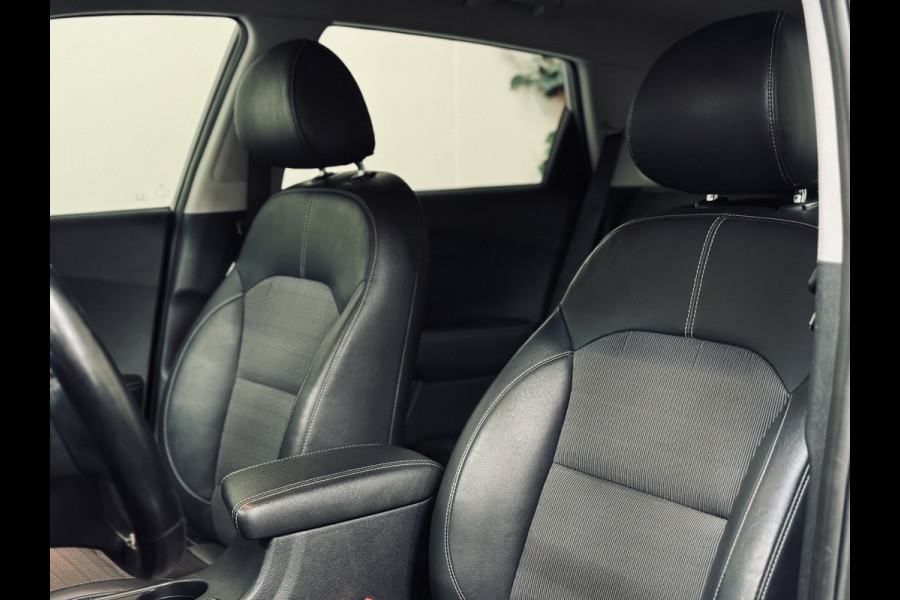 Kia Niro 1.6 GDi Hybrid DynamicLine | Trekhaak | Camera | Navi