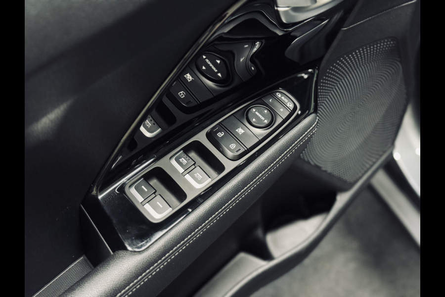 Kia Niro 1.6 GDi Hybrid DynamicLine | Trekhaak | Camera | Navi