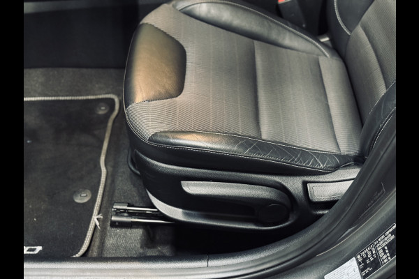Kia Niro 1.6 GDi Hybrid DynamicLine | Trekhaak | Camera | Navi