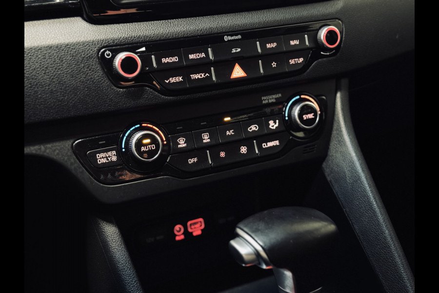 Kia Niro 1.6 GDi Hybrid DynamicLine | Trekhaak | Camera | Navi