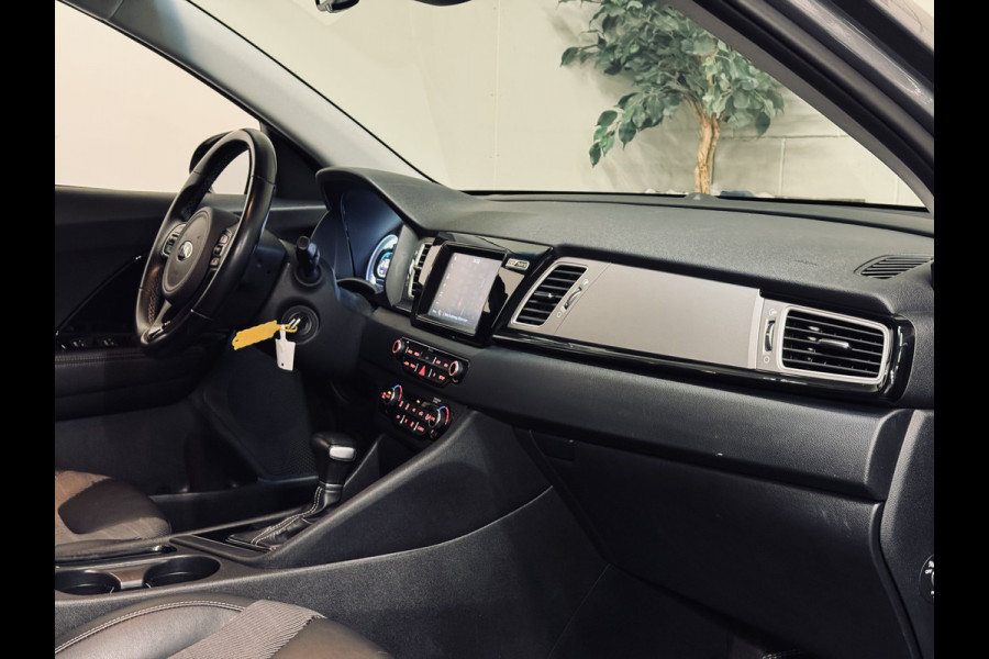 Kia Niro 1.6 GDi Hybrid DynamicLine | Trekhaak | Camera | Navi