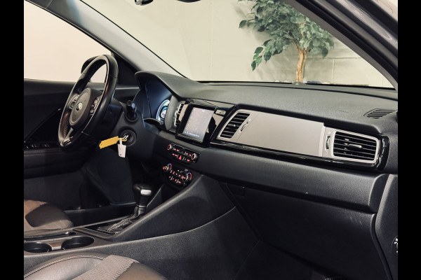 Kia Niro 1.6 GDi Hybrid DynamicLine | Trekhaak | Camera | Navi