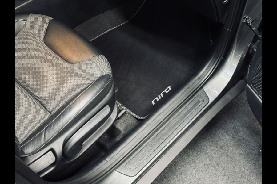 Kia Niro 1.6 GDi Hybrid DynamicLine | Trekhaak | Camera | Navi