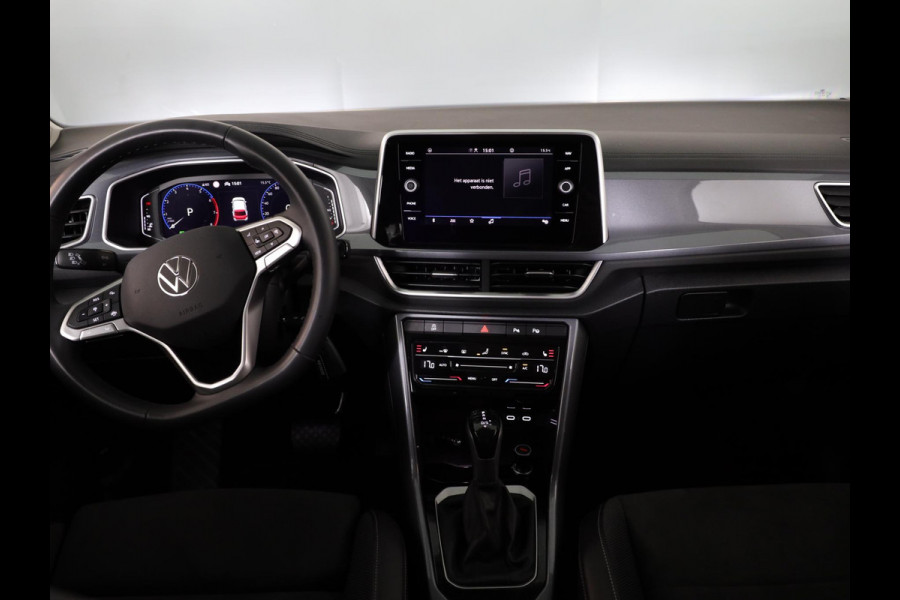 Volkswagen T-Roc 1.5 TSI Style 150 PK DSG | Trekhaak afneembaar | Navigatie | Stoel verwarming en massage | Alcantara |