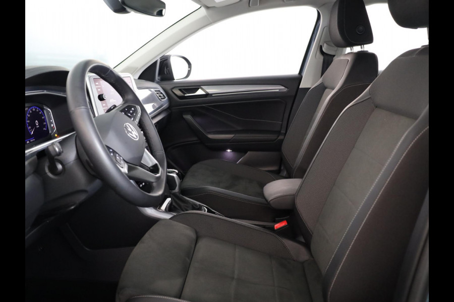 Volkswagen T-Roc 1.5 TSI Style 150 PK DSG | Trekhaak afneembaar | Navigatie | Stoel verwarming en massage | Alcantara |