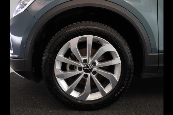 Volkswagen T-Roc 1.5 TSI Style 150 PK DSG | Trekhaak afneembaar | Navigatie | Stoel verwarming en massage | Alcantara |