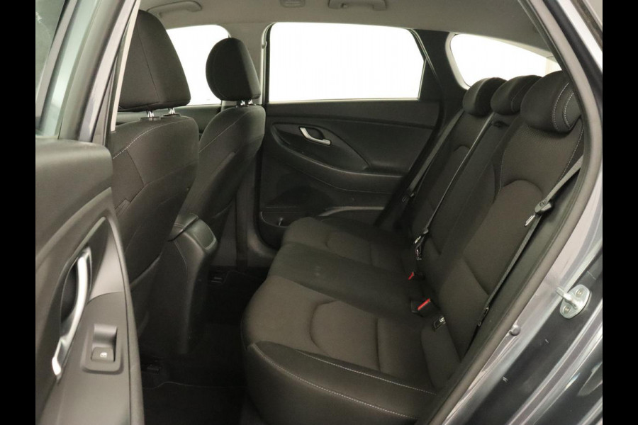 Hyundai i30 1.4 T-GDI Comfort | Carplay | Trekhaak | Camera | Navigatie | Climate control | Cruise control | Parkeerhulp