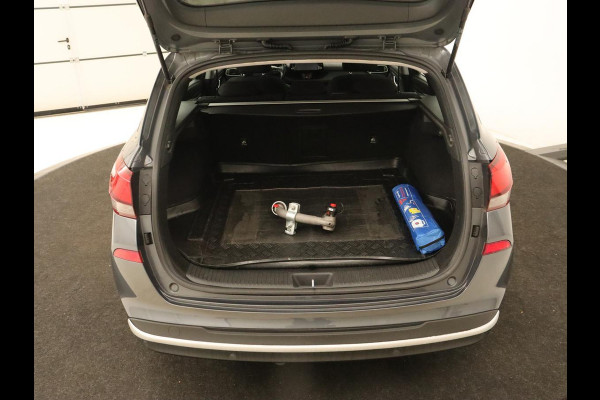 Hyundai i30 1.4 T-GDI Comfort | Carplay | Trekhaak | Camera | Navigatie | Climate control | Cruise control | Parkeerhulp