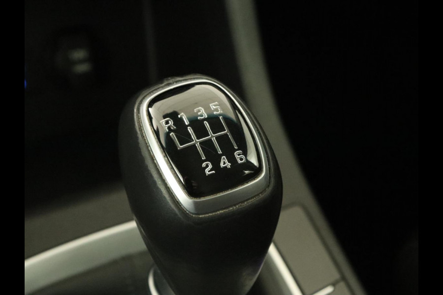 Hyundai i30 1.4 T-GDI Comfort | Carplay | Trekhaak | Camera | Navigatie | Climate control | Cruise control | Parkeerhulp