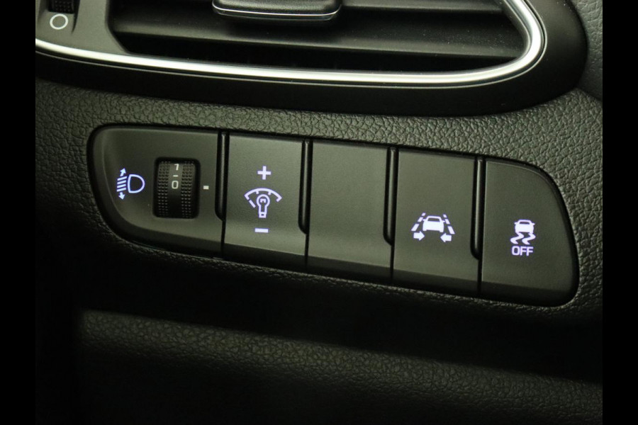 Hyundai i30 1.4 T-GDI Comfort | Carplay | Trekhaak | Camera | Navigatie | Climate control | Cruise control | Parkeerhulp