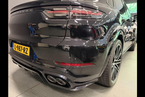 Porsche Cayenne Coupé 3.0 E-Hybrid TECHART FULL-OPTION!!!
