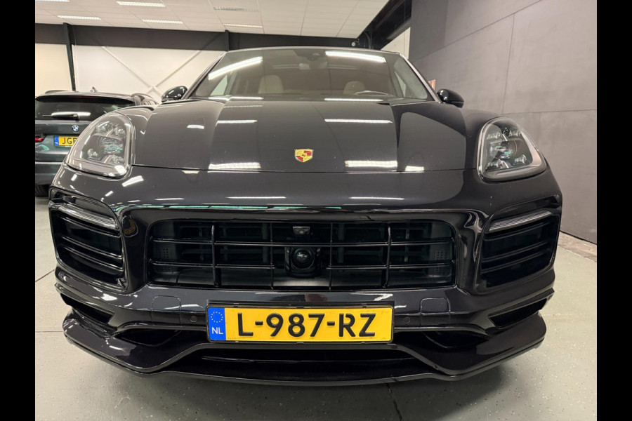 Porsche Cayenne Coupé 3.0 E-Hybrid TECHART FULL-OPTION!!!