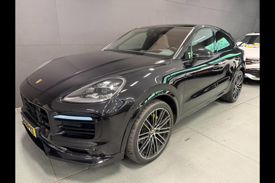 Porsche Cayenne Coupé 3.0 E-Hybrid TECHART FULL-OPTION!!!