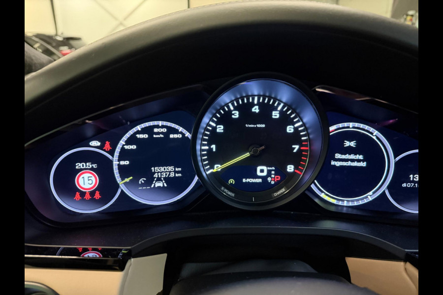 Porsche Cayenne Coupé 3.0 E-Hybrid TECHART FULL-OPTION!!!