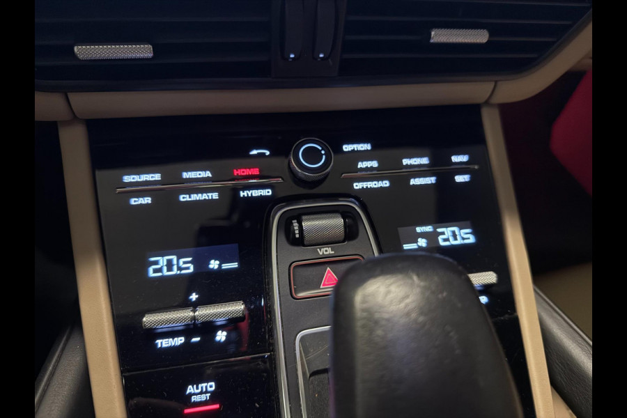 Porsche Cayenne Coupé 3.0 E-Hybrid TECHART FULL-OPTION!!!