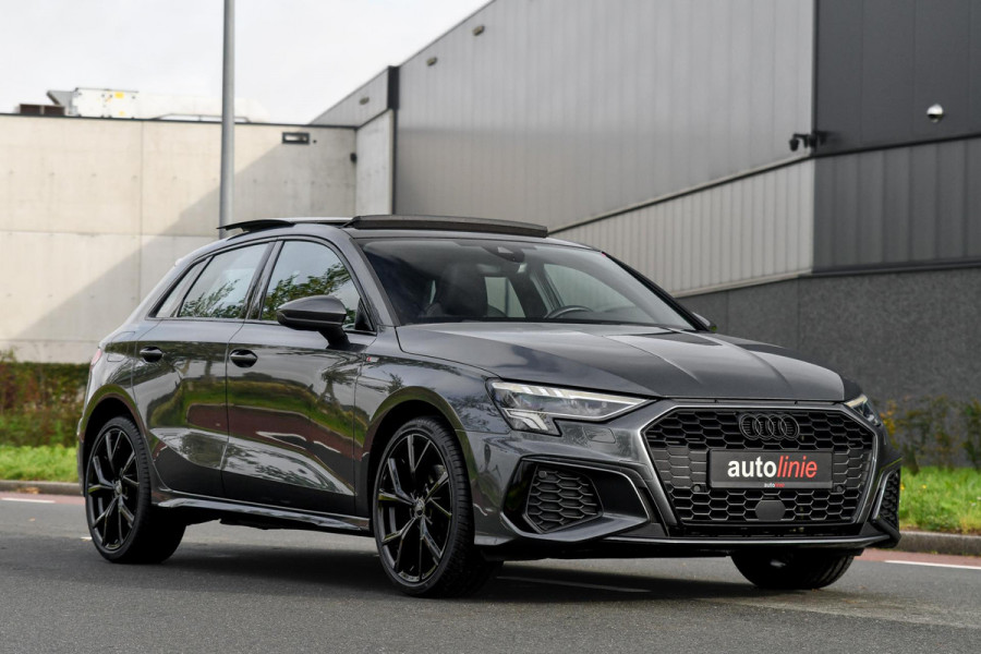 Audi A3 Sportback 40 TFSI e 3x S-Line. RS Zetels, Pano, ACC, Keyless, Camera, Matrix, 19'', CarPlay!