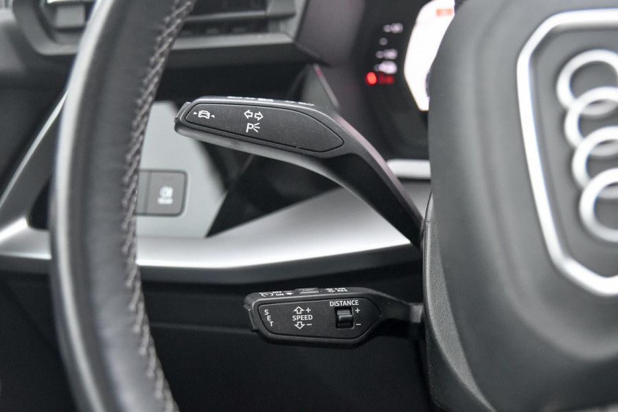 Audi A3 Sportback 40 TFSI e 3x S-Line. RS Zetels, Pano, ACC, Keyless, Camera, Matrix, 19'', CarPlay!
