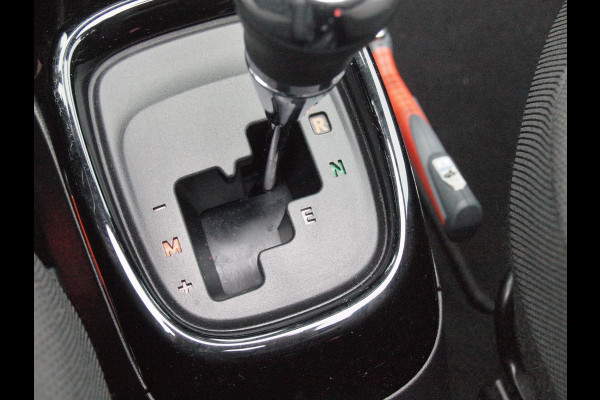 Peugeot 108 1.0 e-VTi Allure TOP! | Elektrisch vouwdak | Automaat | Bluetooth | Airco | 5-deurs |