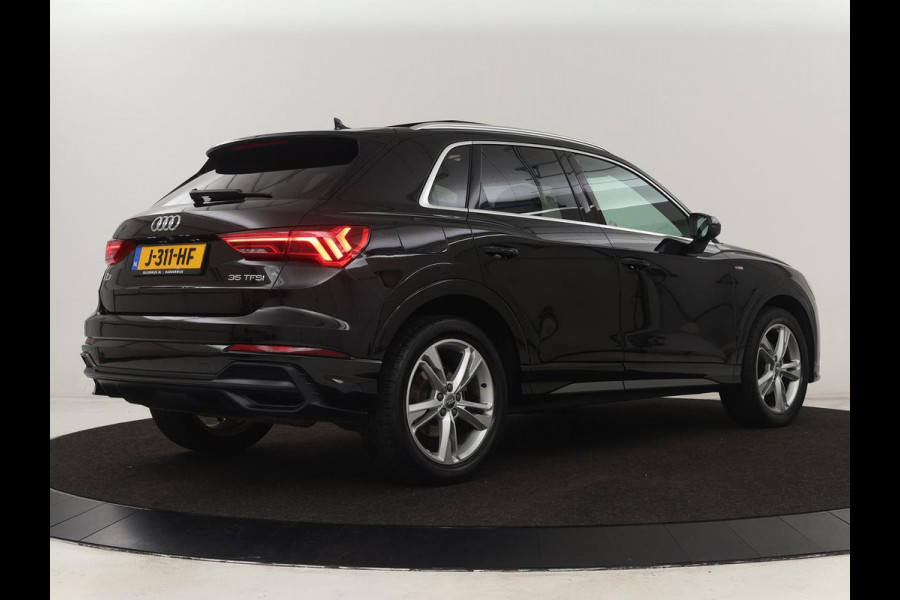 Audi Q3 35 TFSI S Line | Panoramadak | Stoelverwarming | Adaptive cruise | Camera | Carplay | Virtual Cockpit | Navigatie | Sportstoelen | Half leder | Climate control | Virtual Cockpit