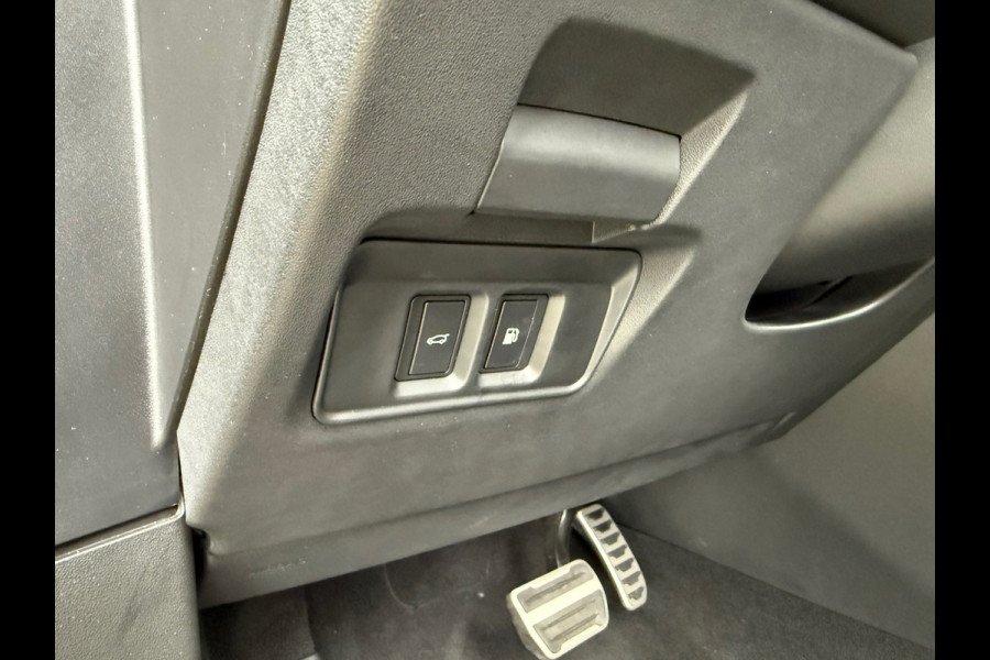 Land Rover Range Rover Evoque 1.5 P300 PHEV AWD Dynamic HSE - Leder - Panoramadak - Blackpack - Navi