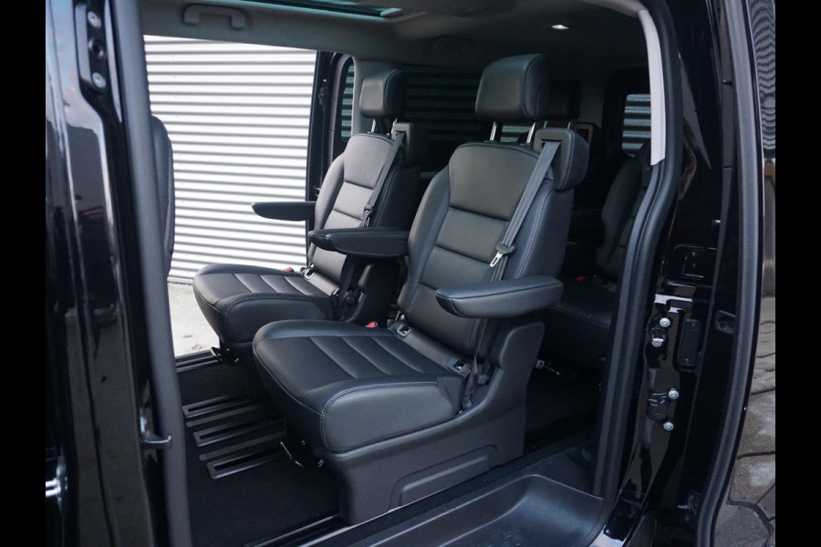 Opel Zafira-e Life 75 kWh 6-persoons VIP uitvoering, voorzien van alle opties Opel Zafira-e Life 75 kWh 6-persoons VIP uitvoering, voorzien van alle opties