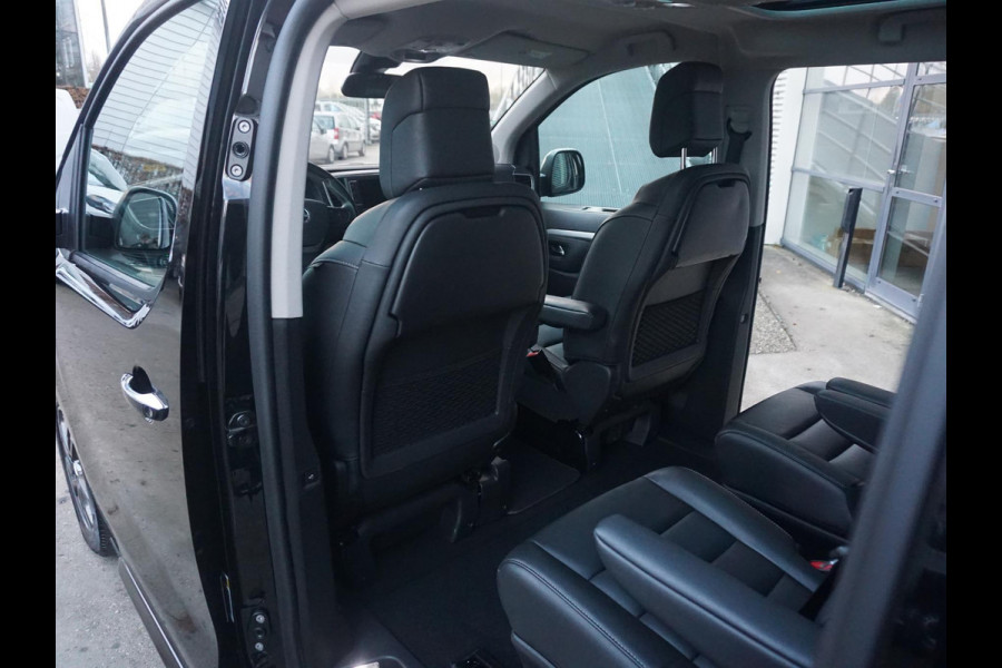 Opel Zafira-e Life 75 kWh 6-persoons VIP uitvoering, voorzien van alle opties Opel Zafira-e Life 75 kWh 6-persoons VIP uitvoering, voorzien van alle opties