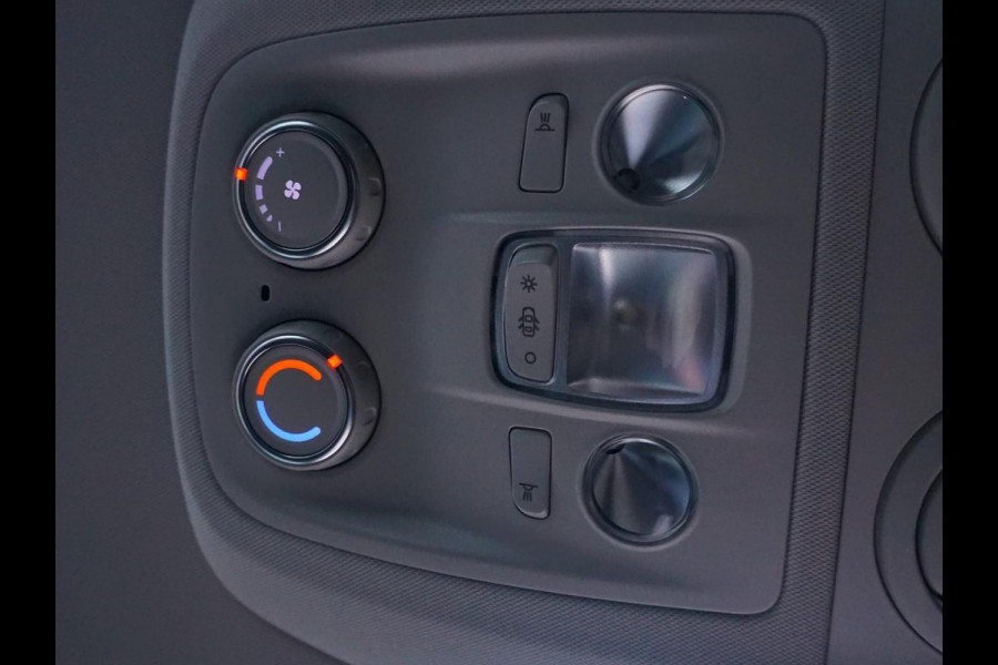 Opel Zafira-e Life 75 kWh 6-persoons VIP uitvoering, voorzien van alle opties Opel Zafira-e Life 75 kWh 6-persoons VIP uitvoering, voorzien van alle opties