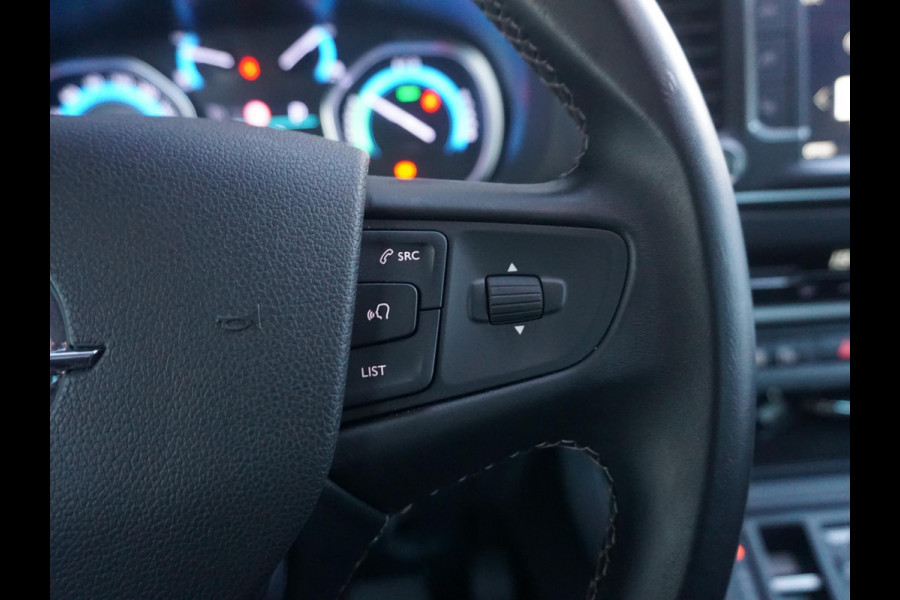 Opel Zafira-e Life 75 kWh 6-persoons VIP uitvoering, voorzien van alle opties Opel Zafira-e Life 75 kWh 6-persoons VIP uitvoering, voorzien van alle opties