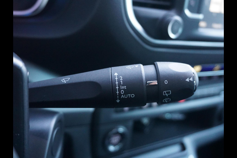 Opel Zafira-e Life 75 kWh 6-persoons VIP uitvoering, voorzien van alle opties Opel Zafira-e Life 75 kWh 6-persoons VIP uitvoering, voorzien van alle opties