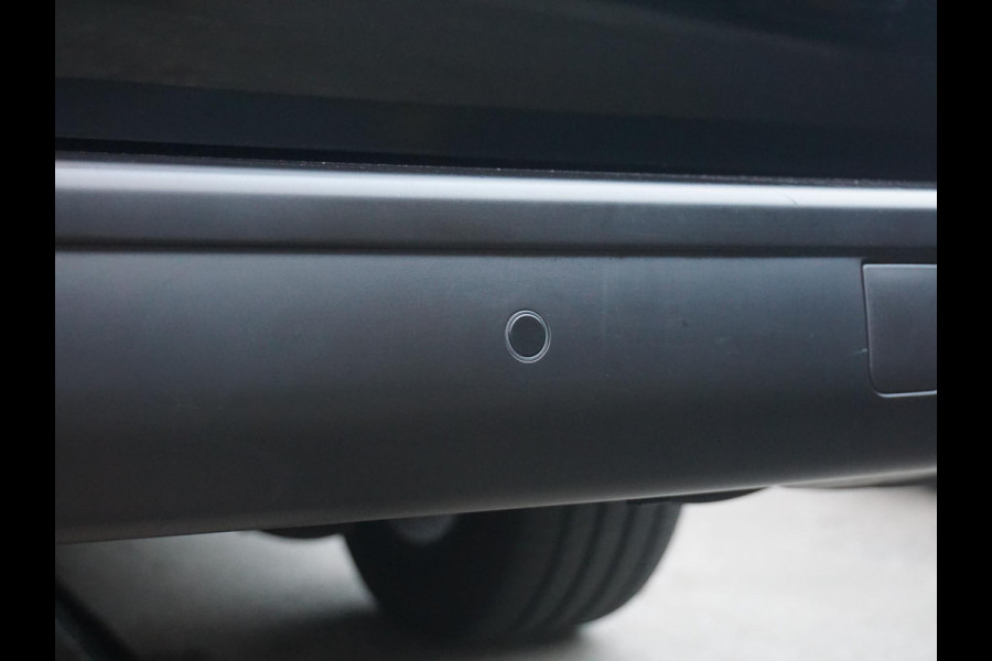 Opel Zafira-e Life 75 kWh 6-persoons VIP uitvoering, voorzien van alle opties Opel Zafira-e Life 75 kWh 6-persoons VIP uitvoering, voorzien van alle opties