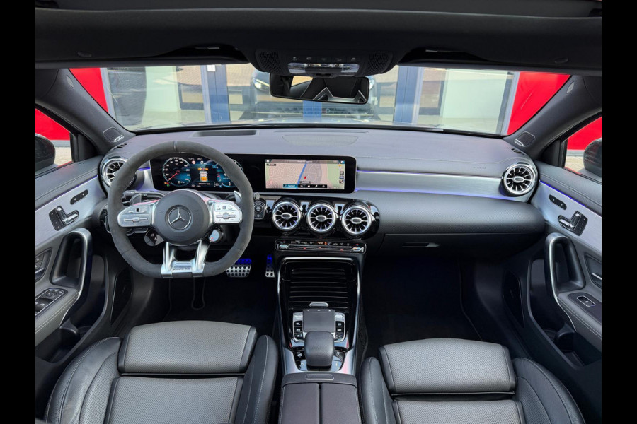Mercedes-Benz A-Klasse AMG 35 4MATIC AMG/ Panorama