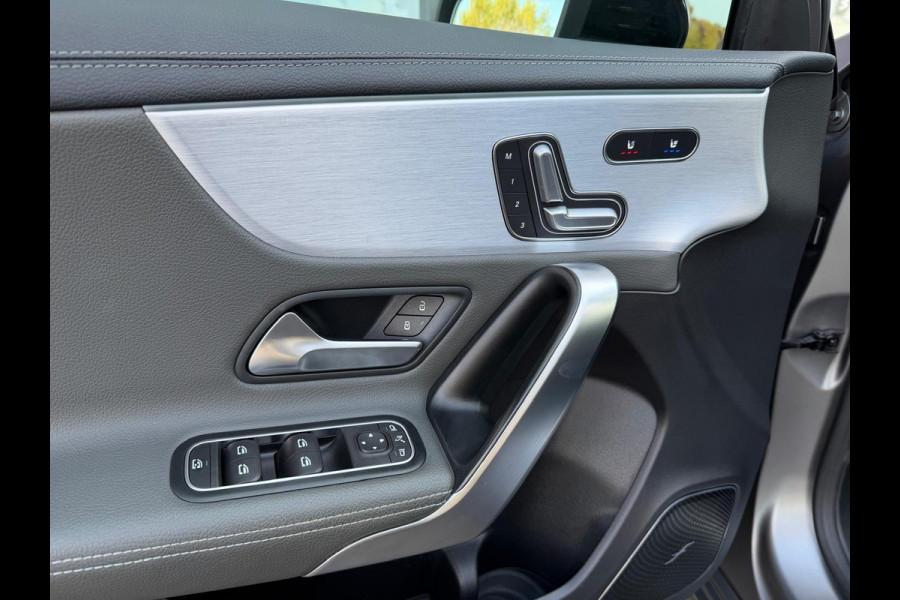 Mercedes-Benz A-Klasse AMG 35 4MATIC AMG/ Panorama