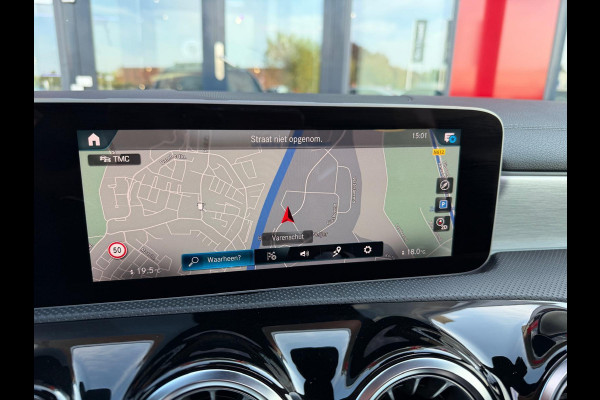 Mercedes-Benz A-Klasse AMG 35 4MATIC AMG/ Panorama