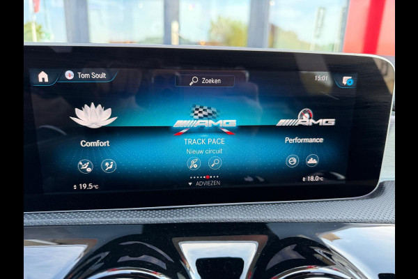 Mercedes-Benz A-Klasse AMG 35 4MATIC AMG/ Panorama